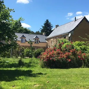 Baumelin Near Dinan Hébergement de vacances