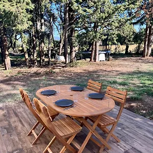 https://villa-maisonnette-avec-petite-foret.hotels-rhonealpes.com
